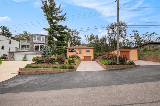 101 Shore Drive, Portage, IN 46368