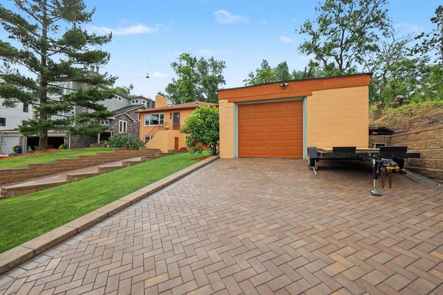 101 Shore Drive, Portage, IN 46368