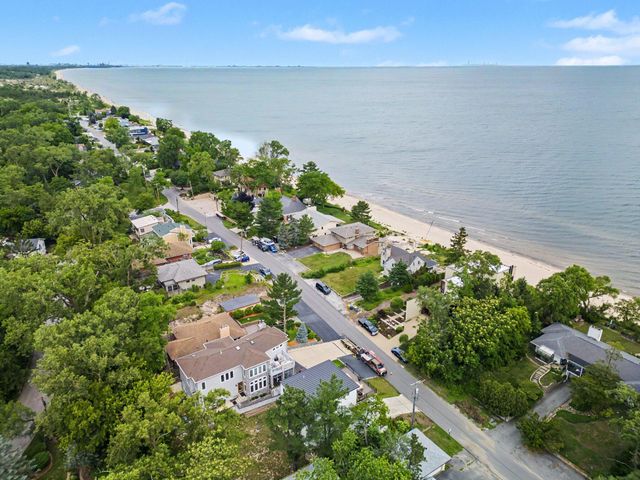 101 Shore Drive, Portage, IN 46368