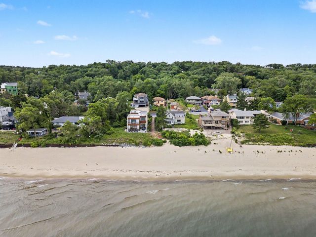 101 Shore Drive, Portage, IN 46368