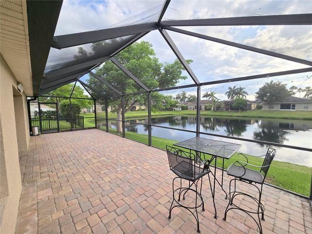 302 SAN LORENZO COURT, Bradenton, FL 34208