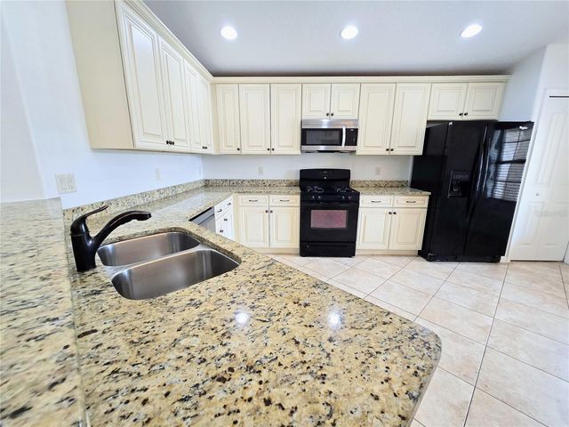 302 SAN LORENZO COURT, Bradenton, FL 34208