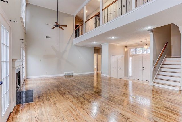 2001 WOODCHASE CV, Memphis, TN 38016