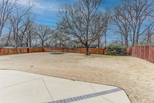 2001 WOODCHASE CV, Memphis, TN 38016