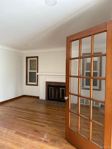13801 Fordham Street, Detroit, MI 48205