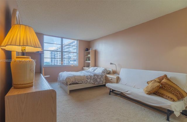 301 174th St 1912, Sunny Isles Beach, FL 33160