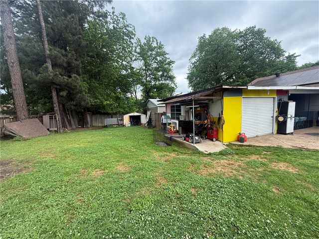 1320 Denver Avenue, Russellville, AR 72801