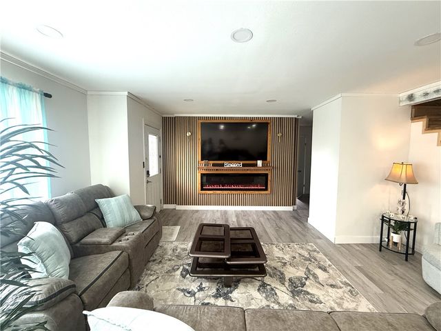 1320 Denver Avenue, Russellville, AR 72801