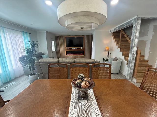 1320 Denver Avenue, Russellville, AR 72801