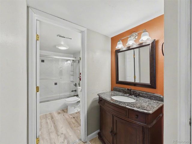 968 S Peoria St, Aurora, CO 80012