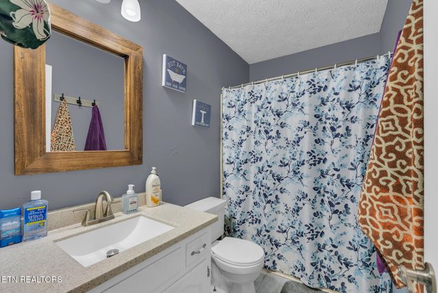 2707 Spruce Loop, Crossville, TN 38555