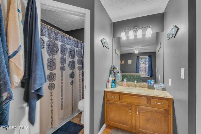 2707 Spruce Loop, Crossville, TN 38555