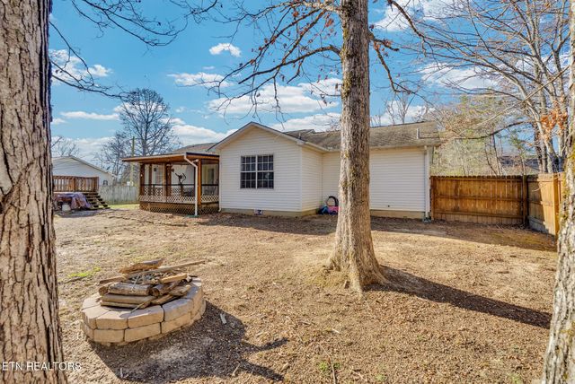 2707 Spruce Loop, Crossville, TN 38555