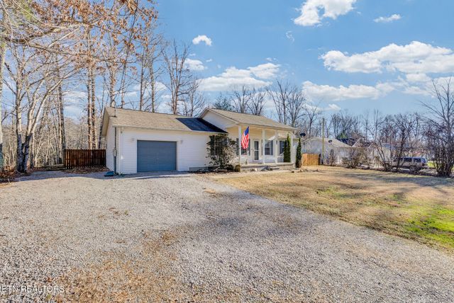 2707 Spruce Loop, Crossville, TN 38555
