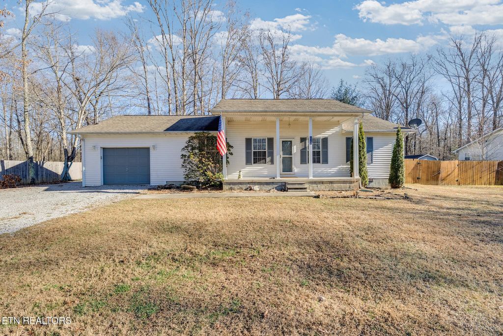 2707 Spruce Loop, Crossville, TN 38555