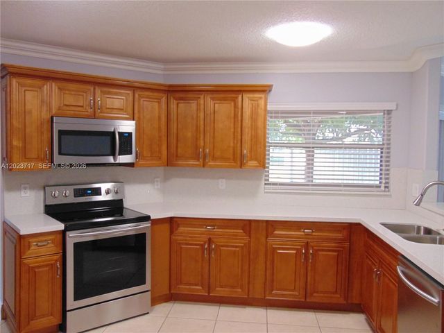 17883 SW 5 ST, Pembroke Pines, FL 33029