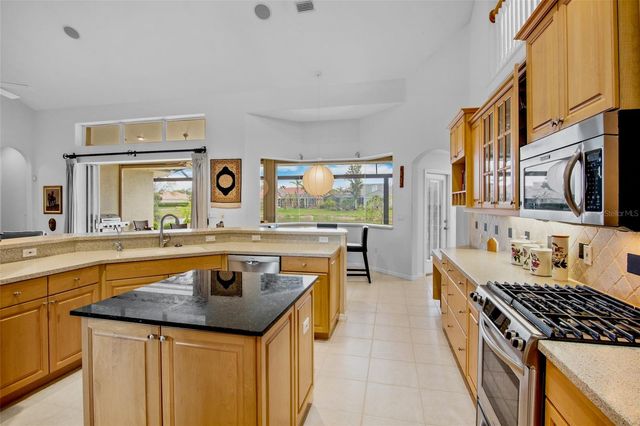 4980 SABAL LAKE CIRCLE, Sarasota, FL 34238