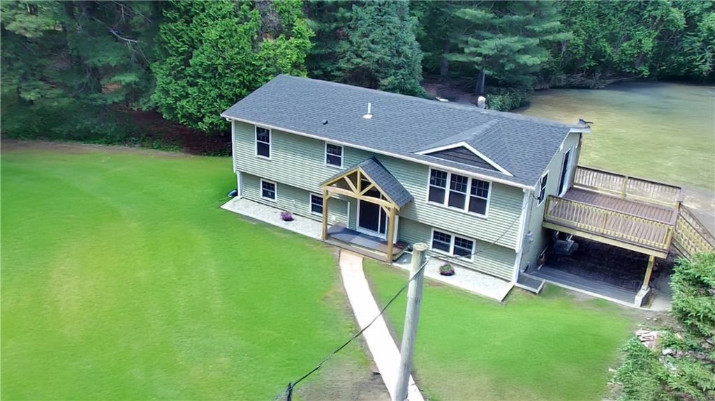 112 Cranberry Ridge Road, Glocester, RI 02857