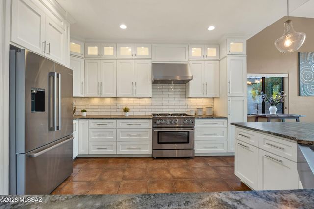 1550 E Ganymede Drive, Oro Valley, AZ 85737