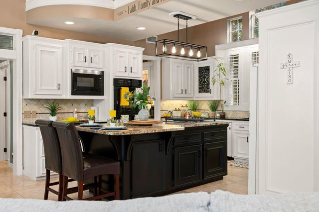 17511 Hawkin Lane, Tomball, TX 77377