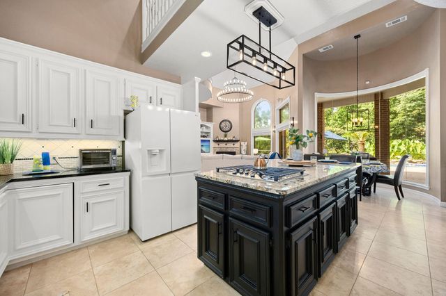 17511 Hawkin Lane, Tomball, TX 77377