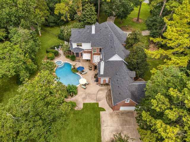 17511 Hawkin Lane, Tomball, TX 77377