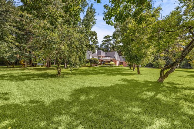 17511 Hawkin Lane, Tomball, TX 77377