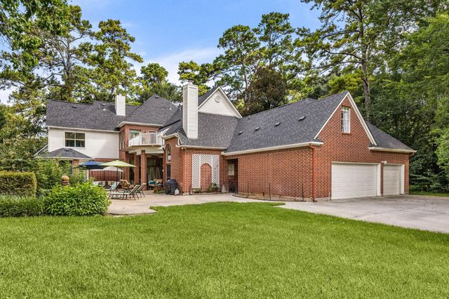17511 Hawkin Lane, Tomball, TX 77377