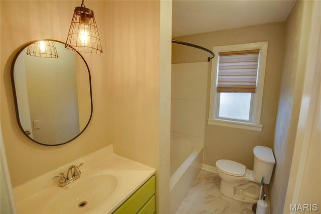 1644 N Church Street, Belleville, IL 62221