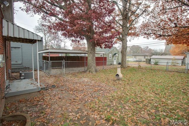 1644 N Church Street, Belleville, IL 62221