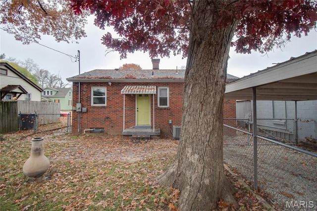 1644 N Church Street, Belleville, IL 62221