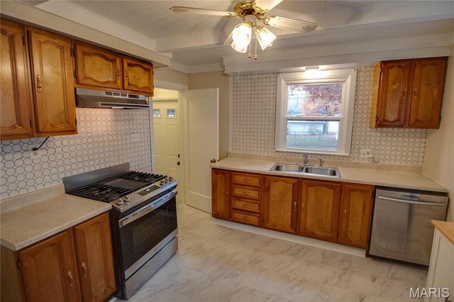 1644 N Church Street, Belleville, IL 62221