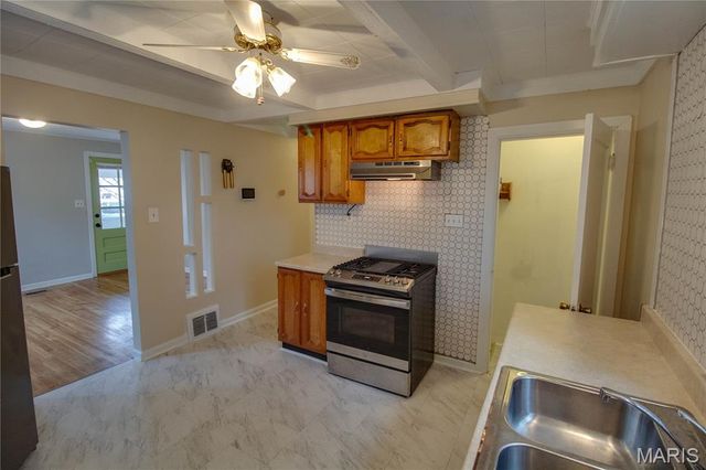 1644 N Church Street, Belleville, IL 62221