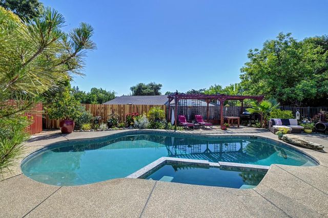 3010 Warren Ln, El Dorado Hills, CA 95762