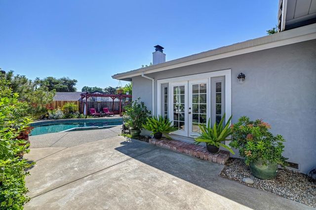 3010 Warren Ln, El Dorado Hills, CA 95762