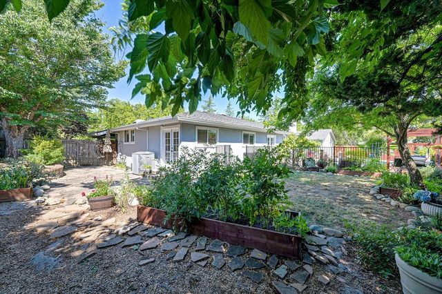 3010 Warren Ln, El Dorado Hills, CA 95762