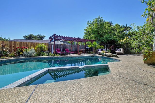 3010 Warren Ln, El Dorado Hills, CA 95762