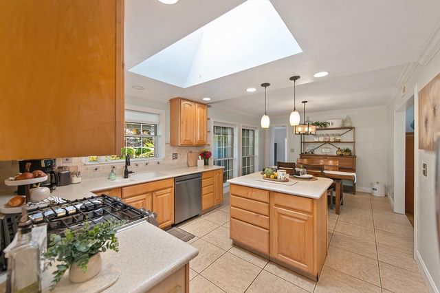 3010 Warren Ln, El Dorado Hills, CA 95762