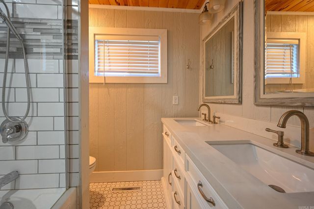 101 Eight St, Mena, AR 71953