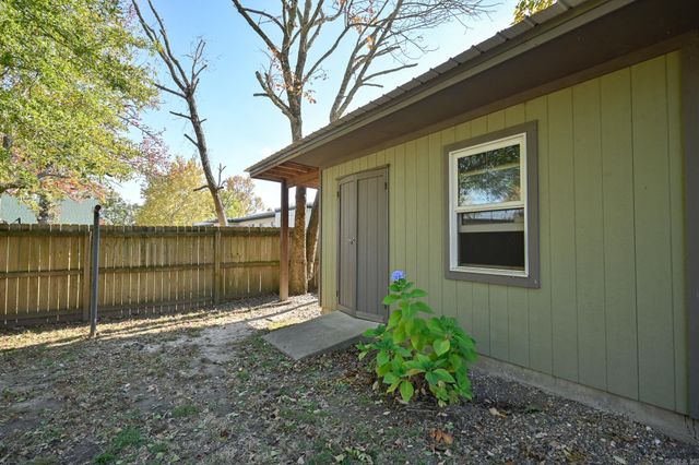 101 Eight St, Mena, AR 71953