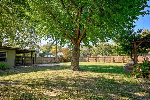 101 Eight St, Mena, AR 71953