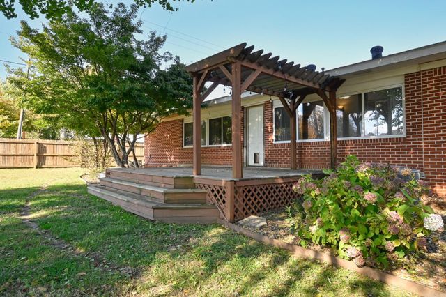 101 Eight St, Mena, AR 71953