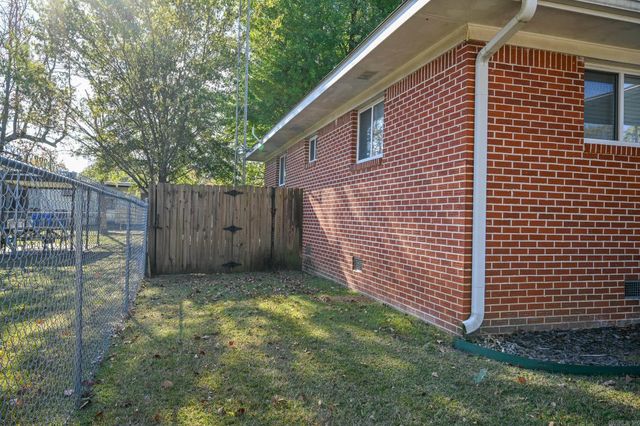 101 Eight St, Mena, AR 71953