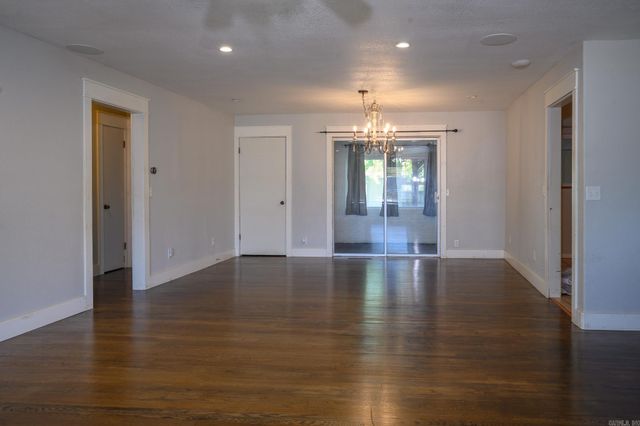 101 Eight St, Mena, AR 71953