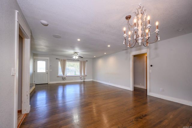 101 Eight St, Mena, AR 71953