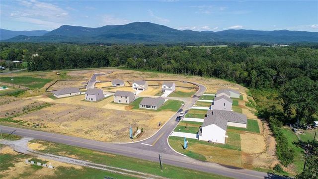 146 Hennon Way, Chatsworth, GA 30705