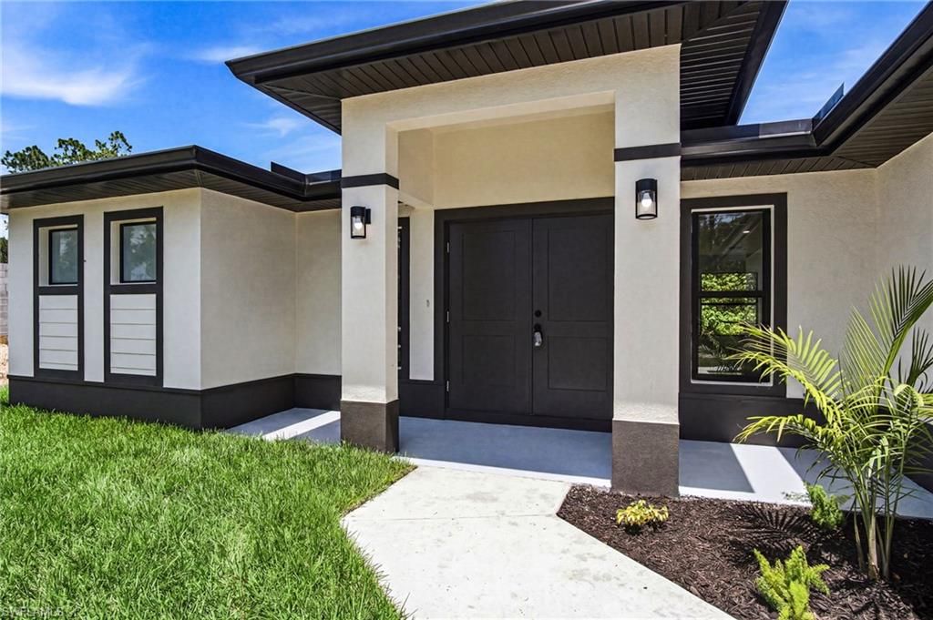 739 Fullerton AVE S, LEHIGH ACRES, FL 33974 — photo 2