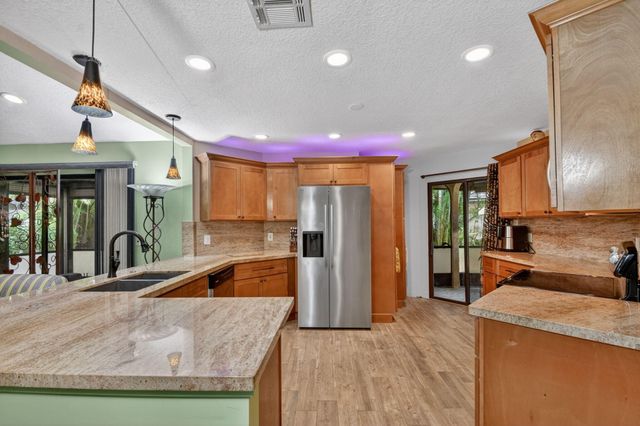 5155 Pine Drive, Boynton Beach, FL 33437