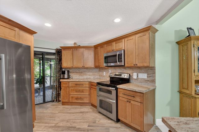 5155 Pine Drive, Boynton Beach, FL 33437