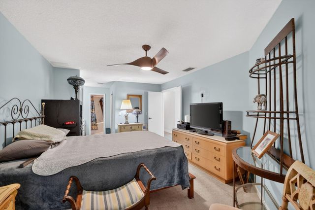 5155 Pine Drive, Boynton Beach, FL 33437